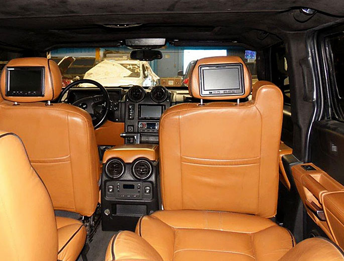 Hummer blindada, vista del interior